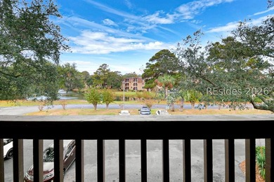 Welcome to this bright two-bedroom, two-bath villa in Hilton - photo 19