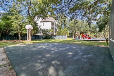 Welcome to this bright two-bedroom, two-bath villa in Hilton - photo 27