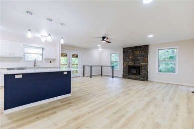 Welcome to 14 Abbey Lane, Bella Vista - a beautifully updated - photo 5
