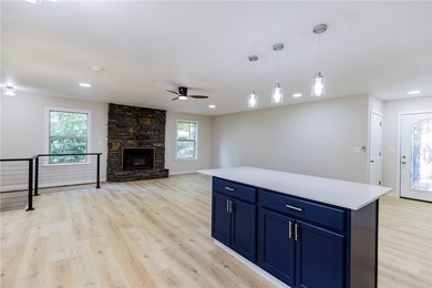 Welcome to 14 Abbey Lane, Bella Vista - a beautifully updated - photo 7