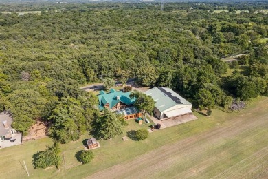 Lake Texoma Home For Sale in Pottsboro Texas