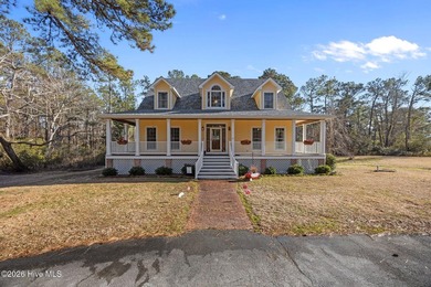 Low country elegance with beautiful Neuse River views has this 3 - photo 3