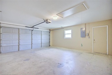 Welcome home to this well-maintained 2 bedroom, 2 bathroom - photo 25