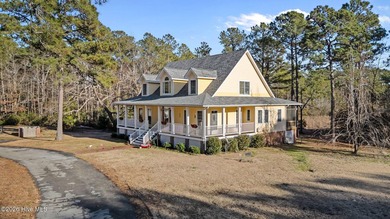 Low country elegance with beautiful Neuse River views has this 3 - photo 6