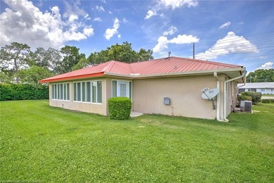 Welcome home to this well-maintained 2 bedroom, 2 bathroom - photo 26