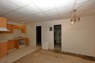 Impressive Investment/Commercial Brick Building in Downtown