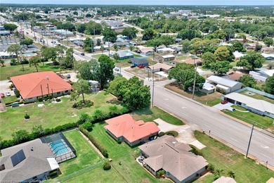Welcome home to this well-maintained 2 bedroom, 2 bathroom - photo 32