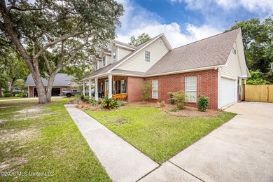 There's a reason Bienville Place remains one of Ocean Springs' - photo 4