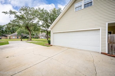 There's a reason Bienville Place remains one of Ocean Springs' - photo 5