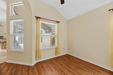 Two Bedroom PLUS a Study! Pristine home and a wonderful floor - photo 16