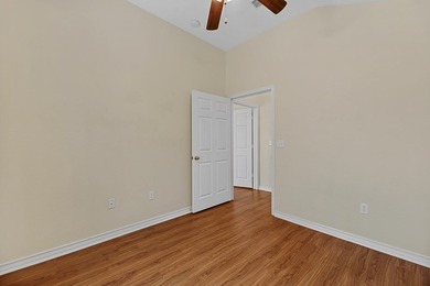 Two Bedroom PLUS a Study! Pristine home and a wonderful floor - photo 21