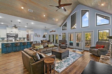 Stunning Lakefront Luxury Home with Pool, Dock, and Breathtaking - photo 23