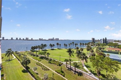 Enjoy breathtaking million-dollar Intracoastal and park views - photo 4