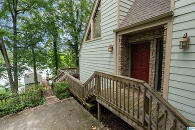 Wow! Everyone's been looking for a Great Lake fixer-upper under - photo 7