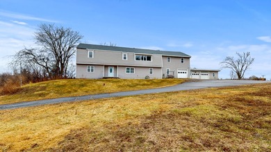 Investment opportunity, legal residential use in commercial zone - photo 1