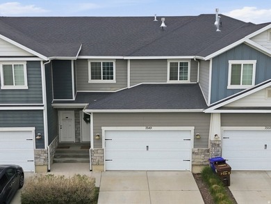Come check out this 4-bedroom townhome in the heart of West Utah - photo 1
