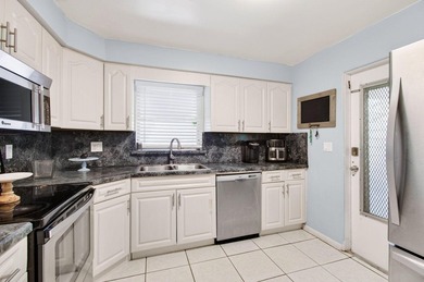Nestled in the heart of College Park, this charming 2 bedroom, 2 - photo 13