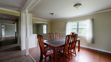 Investment opportunity, legal residential use in commercial zone - photo 8