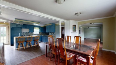Investment opportunity, legal residential use in commercial zone - photo 9