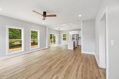 Crafted with an eye for refinement, this newly constructed home - photo 21