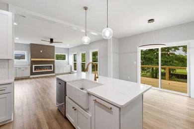 Crafted with an eye for refinement, this newly constructed home - photo 23