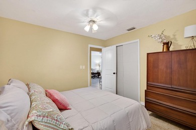 Nestled in the heart of College Park, this charming 2 bedroom, 2 - photo 25
