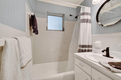Nestled in the heart of College Park, this charming 2 bedroom, 2 - photo 28