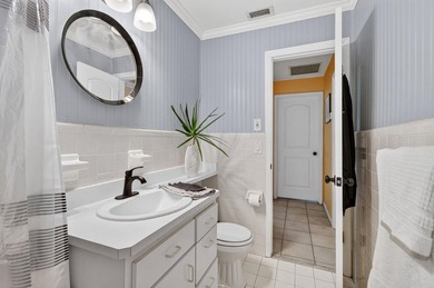Nestled in the heart of College Park, this charming 2 bedroom, 2 - photo 29