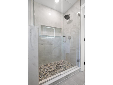 Crafted with an eye for refinement, this newly constructed home - photo 36
