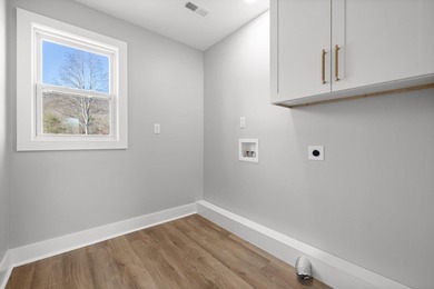 Crafted with an eye for refinement, this newly constructed home - photo 39