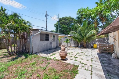 Nestled in the heart of College Park, this charming 2 bedroom, 2 - photo 42