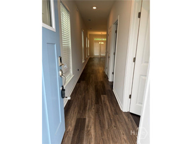DON'T MISS OUT. LIKE NEW HOME Located in the Bradley Point South - photo 2