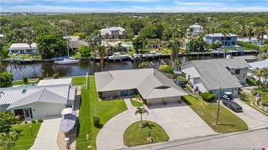 Rare waterfront opportunity in Seagate Harbor! Lovingly - photo 2