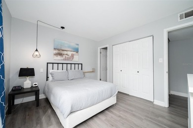 This newly renovated 1-bedroom, 1-bath condo offers modern - photo 12