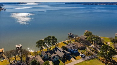 Stunning architectural curb appeal welcomes you to this - photo 4