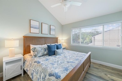 Turnkey, fully furnished 2BR/2.5BA Tanglewood townhome with - photo 23
