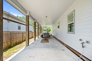 Situated on two spacious lots, this charming 3-bedroom, 2-bath - photo 24
