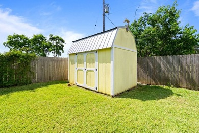 Situated on two spacious lots, this charming 3-bedroom, 2-bath - photo 29