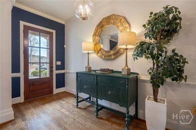 Welcome to 1405 Evergreen Park, a beautifully appointed estate - photo 3