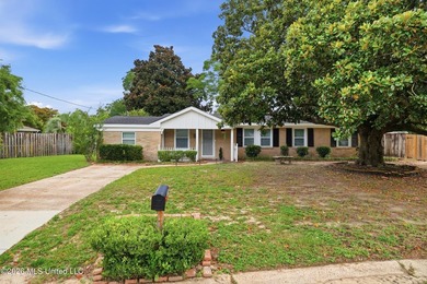 Welcome home to this beautifully updated 4-bedroom, 2-bath home - photo 2