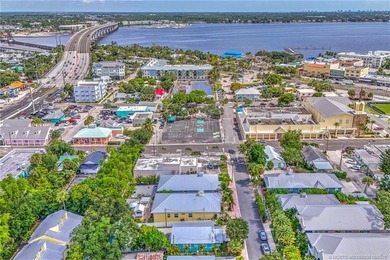 Gorgeous 4 Bedroom 3 bath home in historic area of Stuart. Key - photo 4