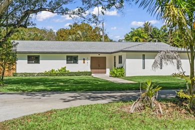County Squire Estates Custom Gem, Fully Renovated and Move-In - photo 4