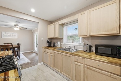 Welcome home to this beautifully updated 4-bedroom, 2-bath home - photo 5