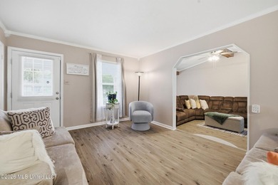 Welcome home to this beautifully updated 4-bedroom, 2-bath home - photo 9