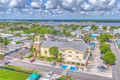 Gorgeous 4 Bedroom 3 bath home in historic area of Stuart. Key - photo 10