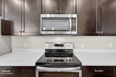 Immaculate move-in ready end-unit condo with 2 beds, 2 baths - photo 14