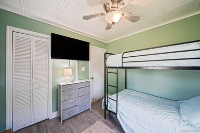 Welcome to this charming, beautifully updated Ranch featuring 2 - photo 14