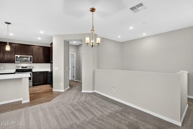 Immaculate move-in ready end-unit condo with 2 beds, 2 baths - photo 16