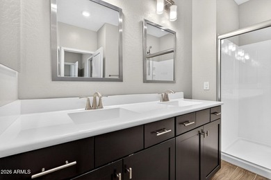 Immaculate move-in ready end-unit condo with 2 beds, 2 baths - photo 20