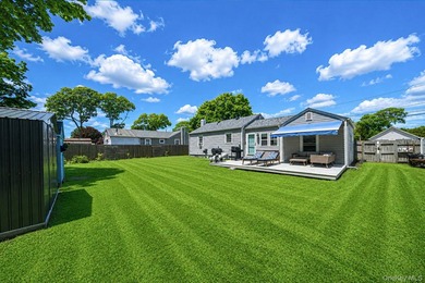 Welcome to this charming, beautifully updated Ranch featuring 2 - photo 21